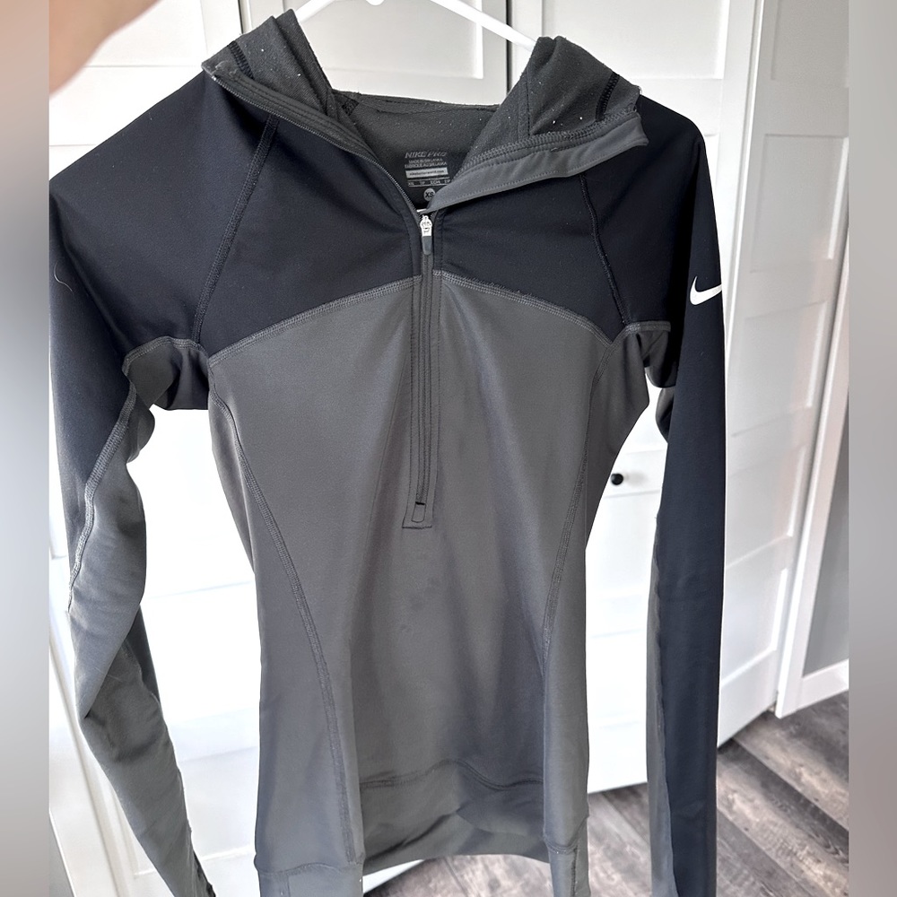 Nike pull over athletic wear